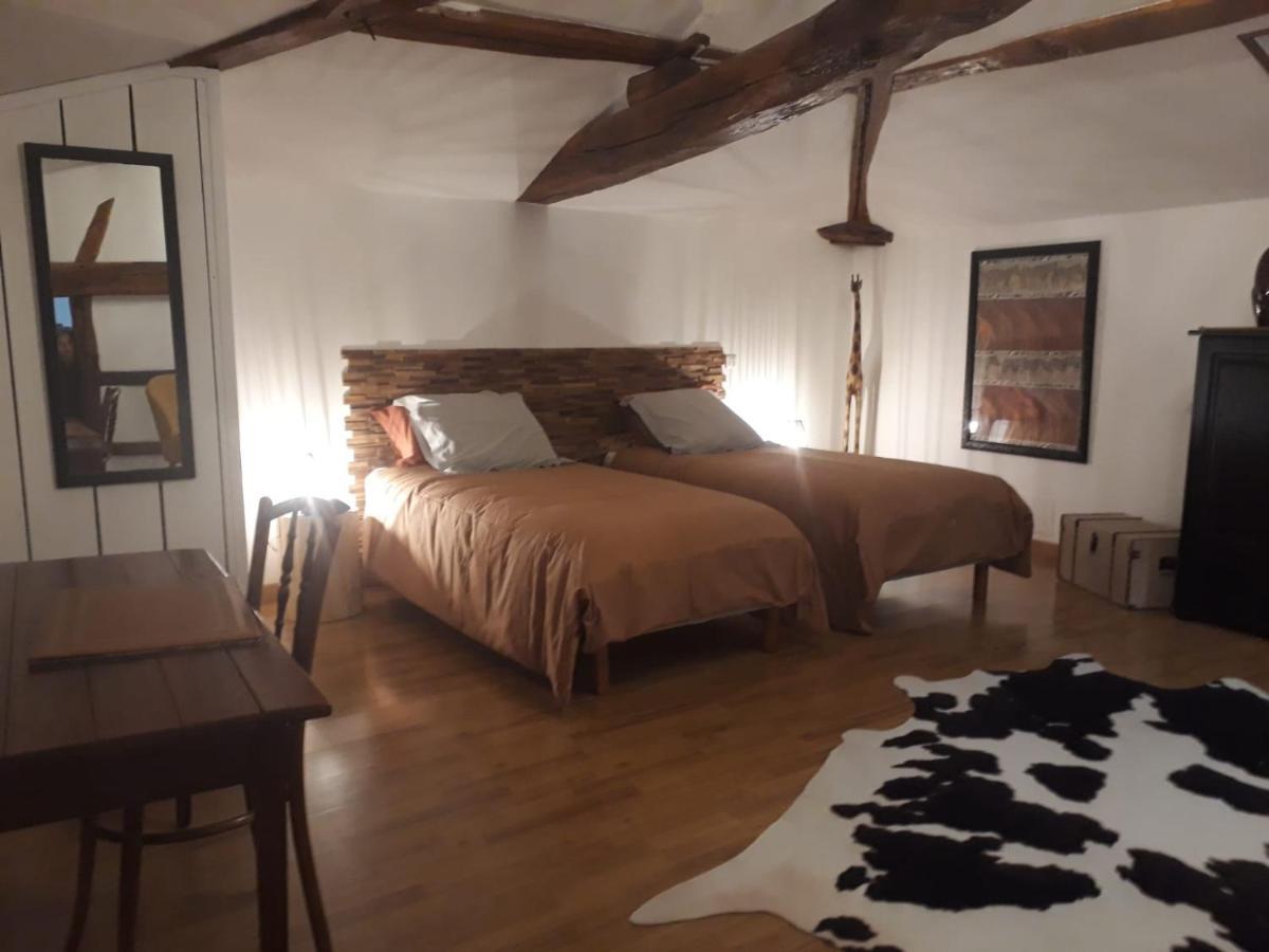 Maison De Campagne Avec Cheminee Et Exterieur La Neuville-aux-Bois Екстер'єр фото